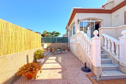Villa a La Marina, Alicante, La Marina - € 157.000 | Ref: 5994OM - foto 3